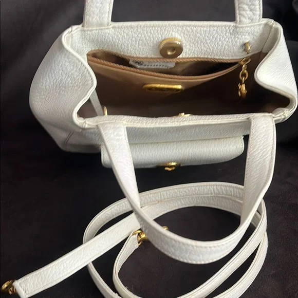 Paloma Picasso White and Gold Shoulder Bag with Textured Fabric - Picture 2 of 3
